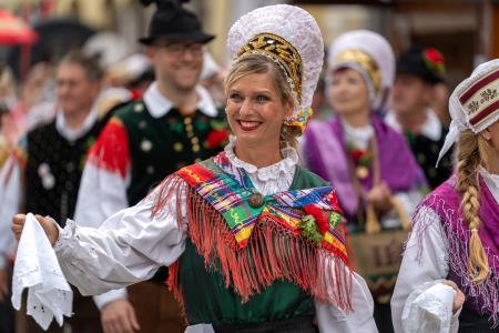 Povorka ob dnevih narodnih noš in oblačilne dedščine (17)